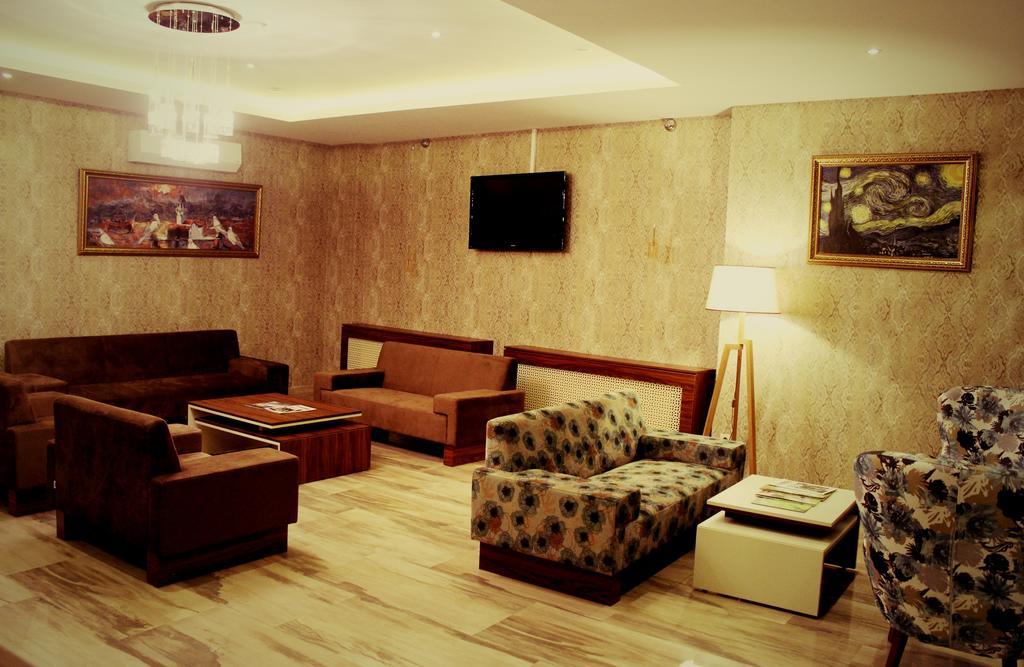 גבזה Somya Hotel מראה חיצוני תמונה