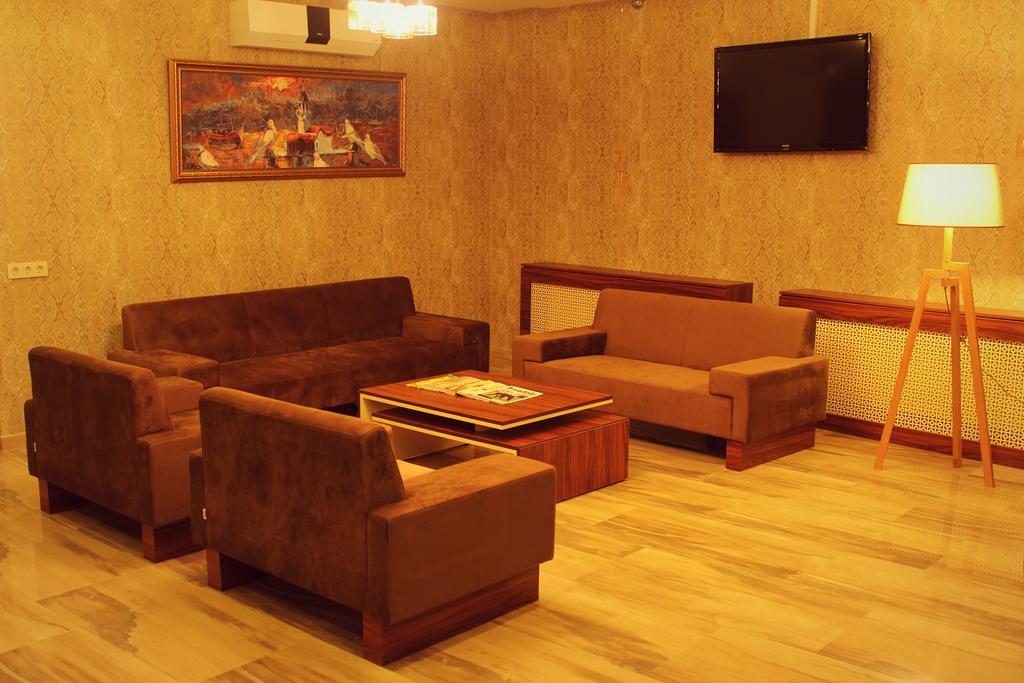 גבזה Somya Hotel מראה חיצוני תמונה