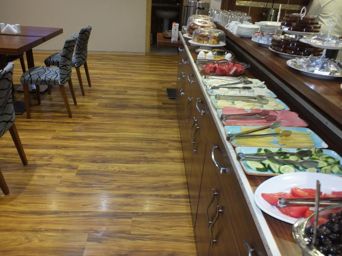 גבזה Somya Hotel מראה חיצוני תמונה
