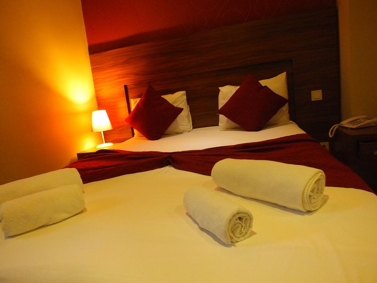 גבזה Somya Hotel מראה חיצוני תמונה